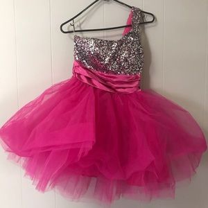 Trixxi hot pink, one shoulder sequin prom dress 🎀